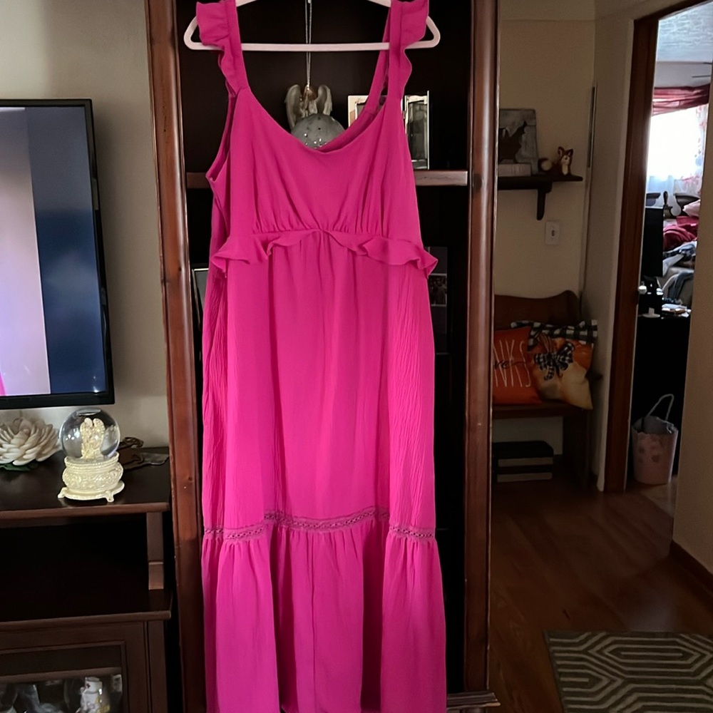 Super cute xxl hot pink sundress new with tags great details